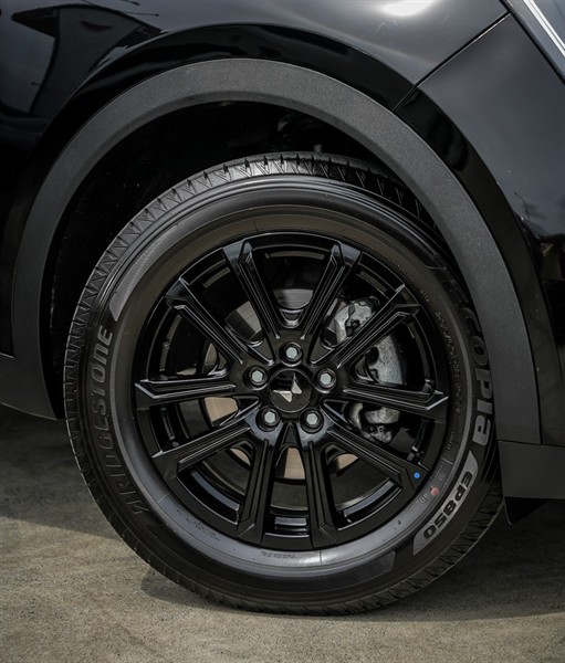 2026 Mahindra XUV700 - Thumbnail
