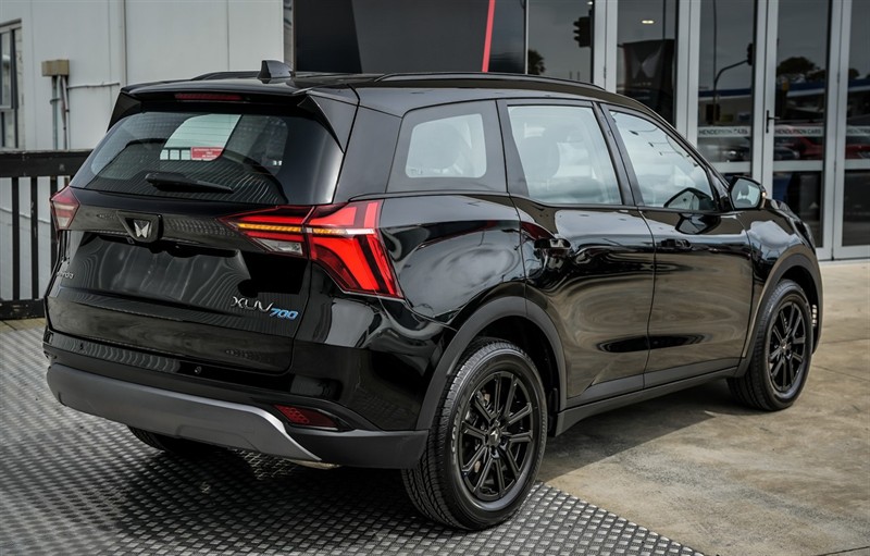 2026 Mahindra XUV700 - Thumbnail