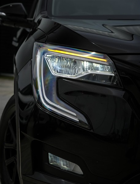 2026 Mahindra XUV700 - Thumbnail