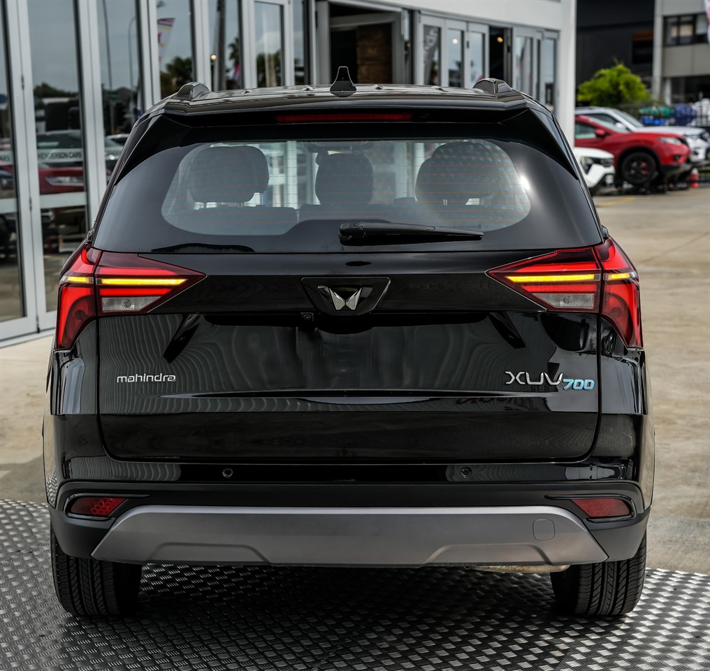 2026 Mahindra XUV700