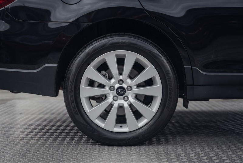 2015 Subaru Outback - Thumbnail
