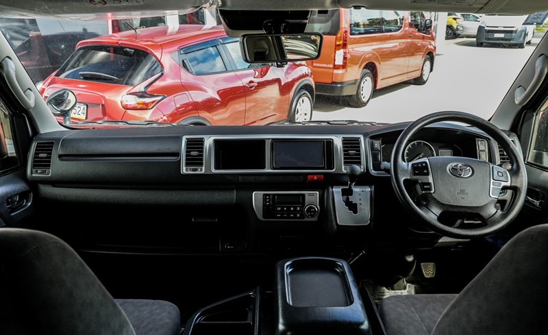 2024 Toyota Hiace - Thumbnail