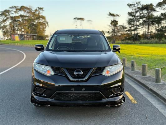 2017 Nissan X-TRAIL - Thumbnail