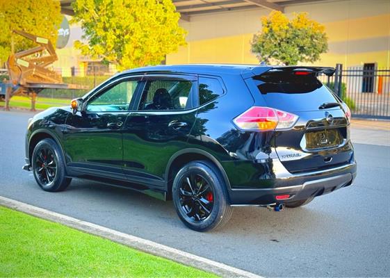 2017 Nissan X-TRAIL - Thumbnail