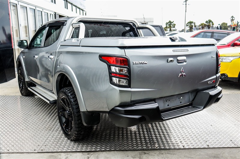 2016 Mitsubishi Triton - Thumbnail