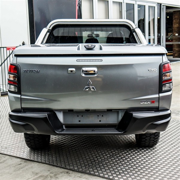 2016 Mitsubishi Triton - Thumbnail