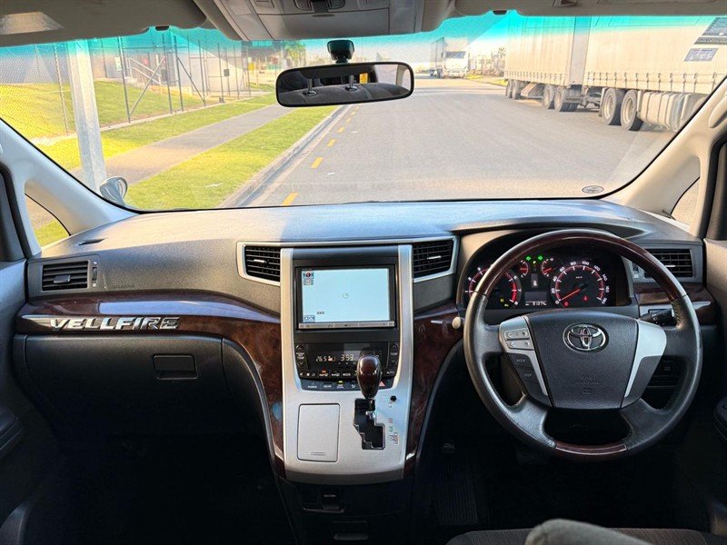 2014 Toyota Vellfire - Thumbnail