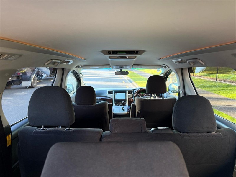 2014 Toyota Vellfire - Thumbnail