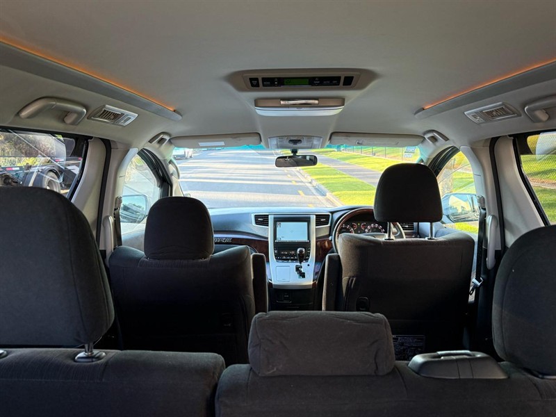 2014 Toyota Vellfire - Thumbnail