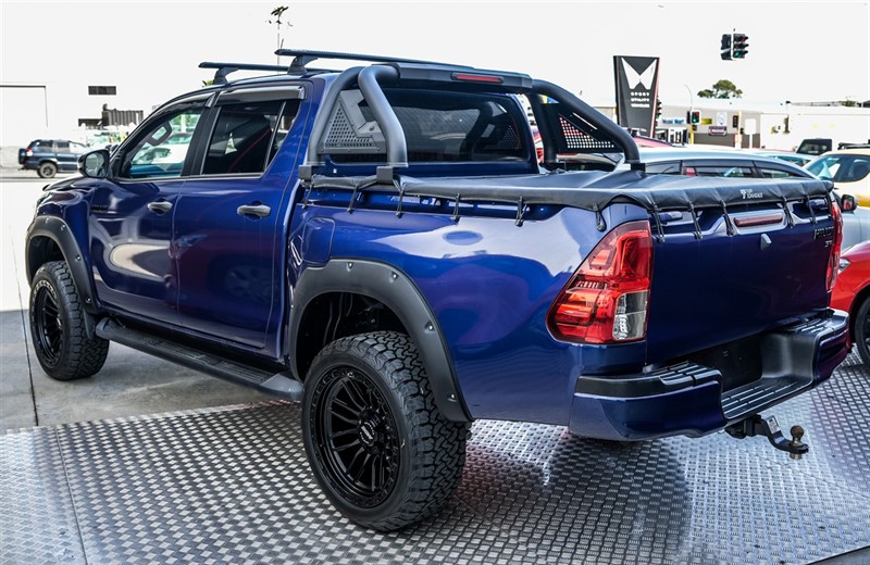 2021 Toyota Hilux - Thumbnail