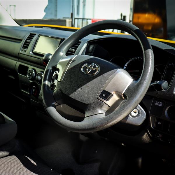 2019 Toyota Hiace - Thumbnail