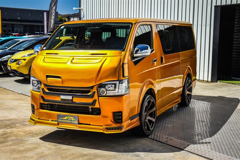 2019 Toyota Hiace - Thumbnail