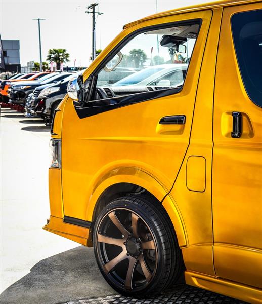 2019 Toyota Hiace - Thumbnail