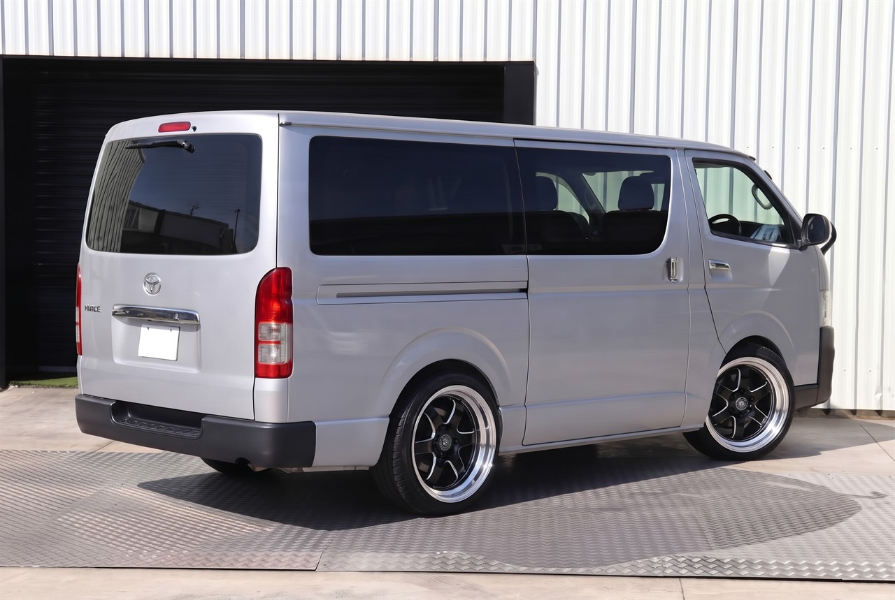 2022 Toyota Hiace