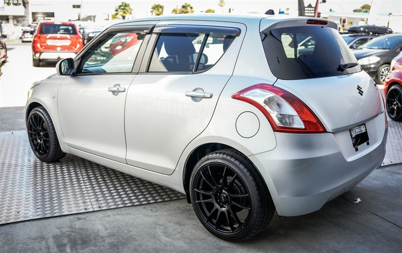 2016 Suzuki  - Thumbnail