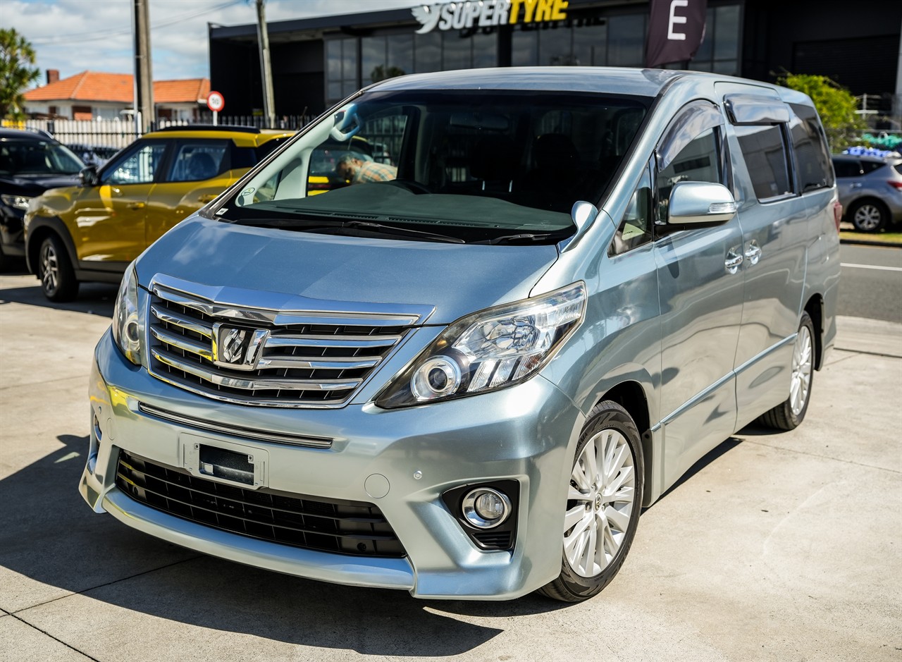 2013 Toyota Alphard