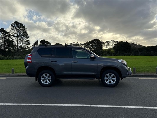 2015 Toyota Land Cruiser Prado - Thumbnail