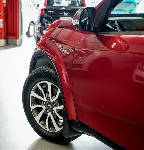 2019 Mahindra XUV 500 - Thumbnail