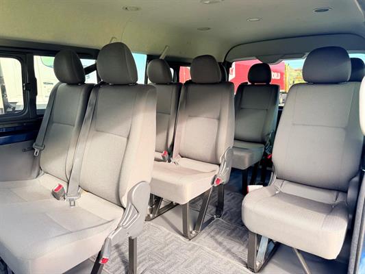 2022 Toyota Hiace - Thumbnail