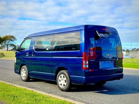 2022 Toyota Hiace - Thumbnail