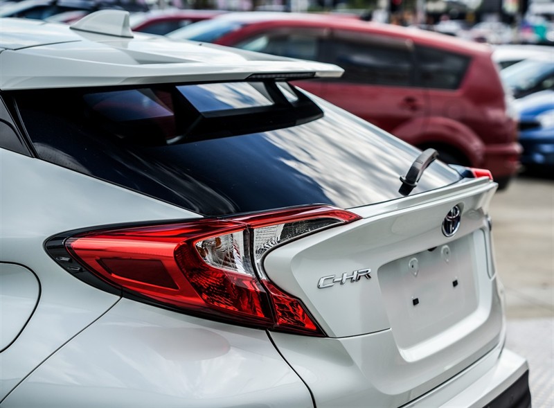 2020 Toyota C-HR - Thumbnail