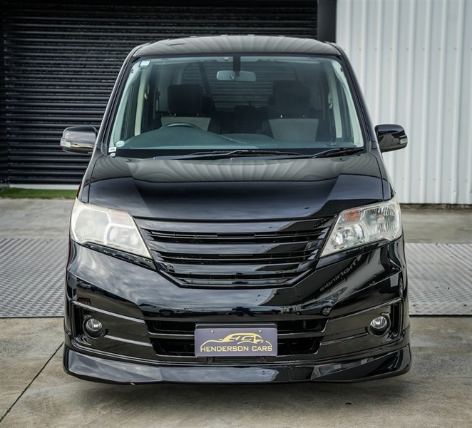 2013 Nissan Serena - Thumbnail