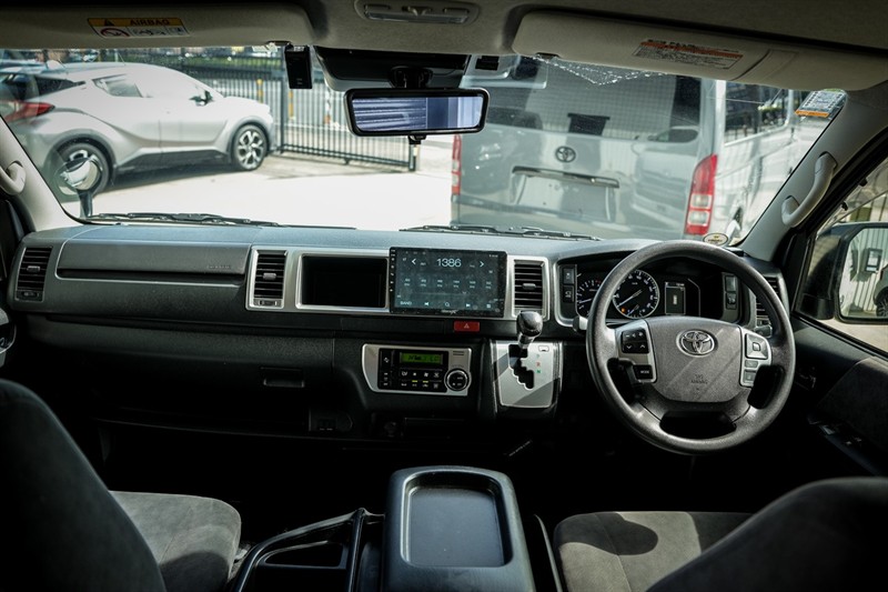 2021 Toyota Hiace - Thumbnail