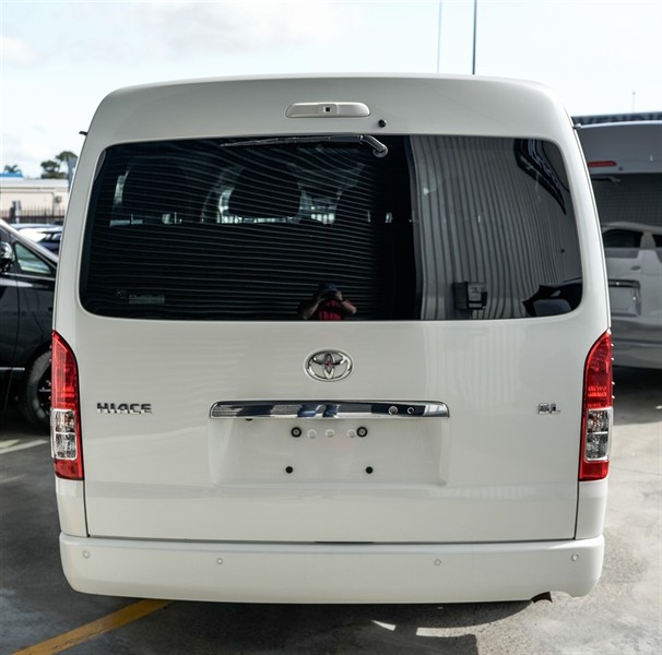 2021 Toyota Hiace - Thumbnail