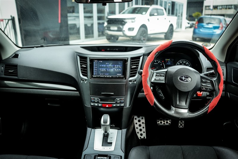2013 Subaru Legacy - Thumbnail