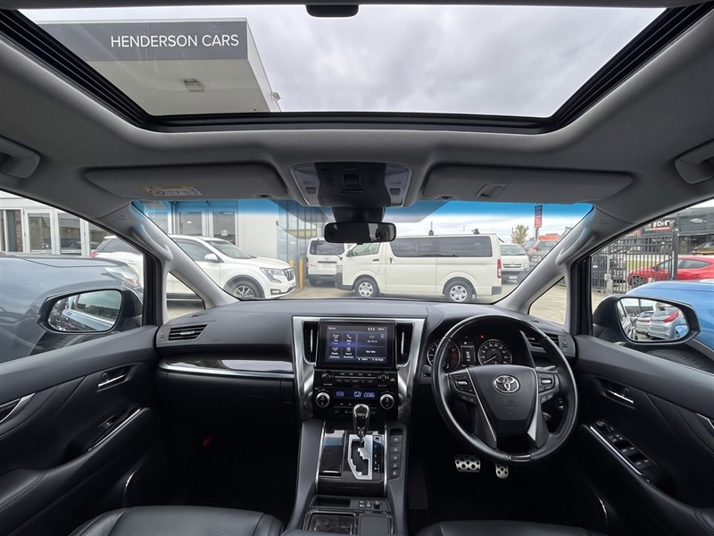 2021 Toyota Alphard - Thumbnail
