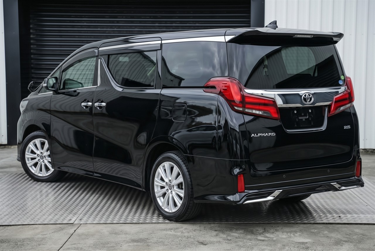 2021 Toyota Alphard