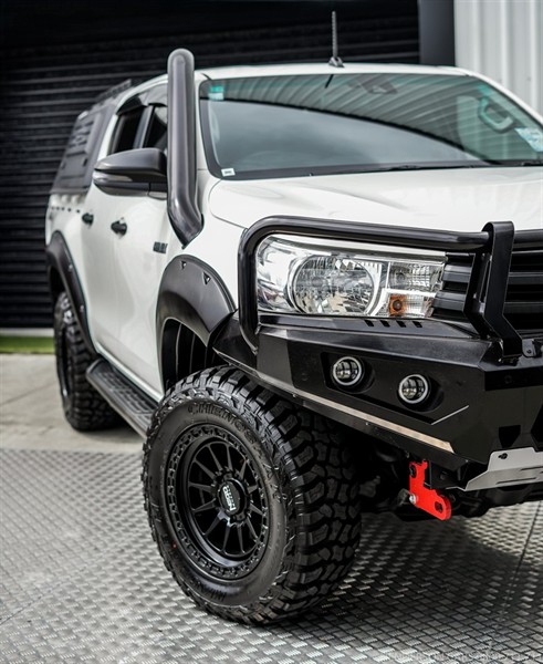 2019 Toyota Hilux - Thumbnail