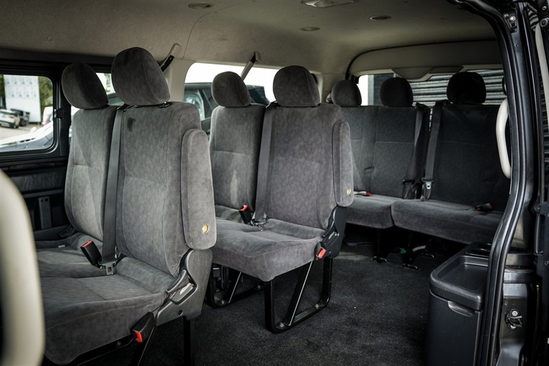 2022 Toyota Hiace - Thumbnail