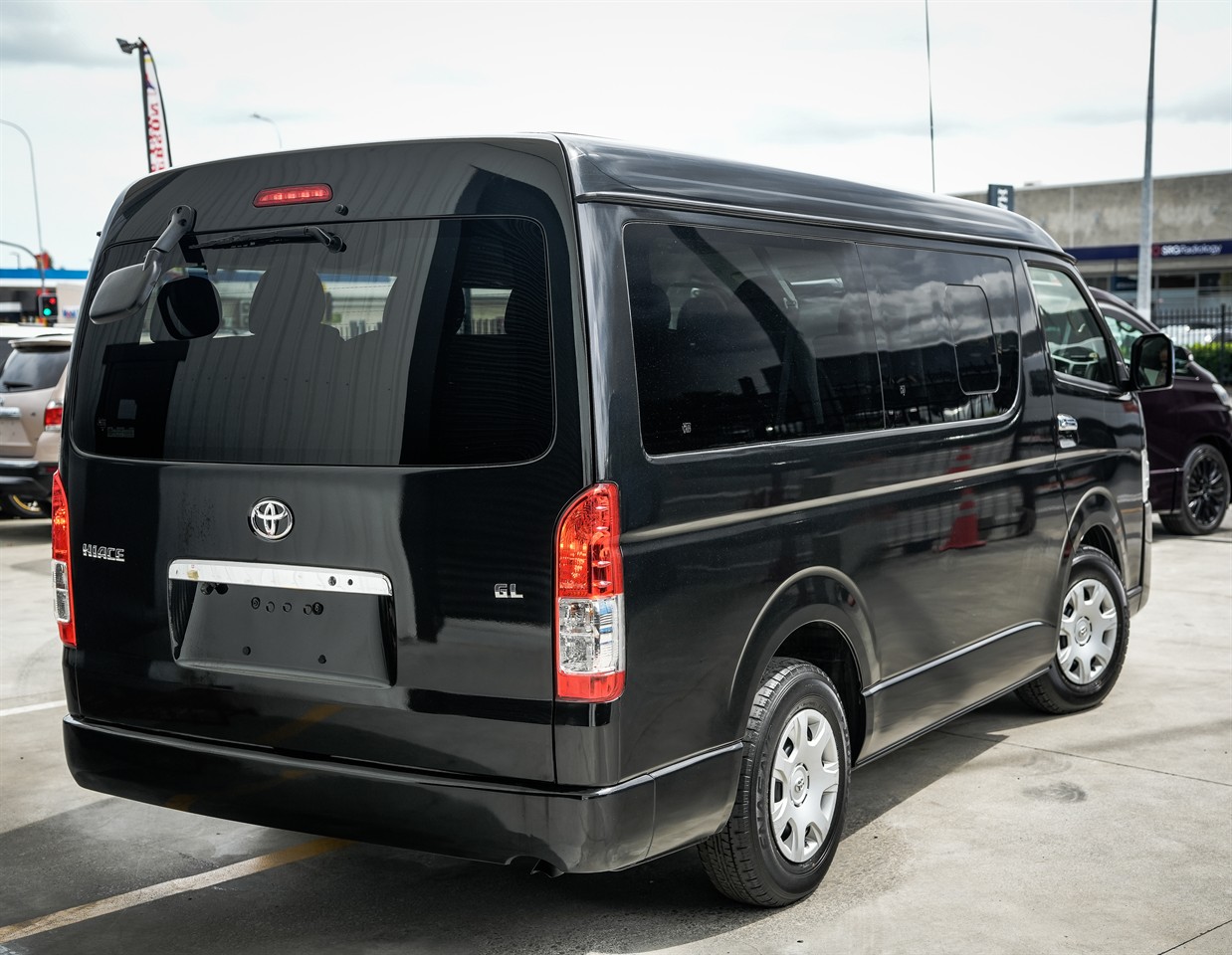 2022 Toyota Hiace