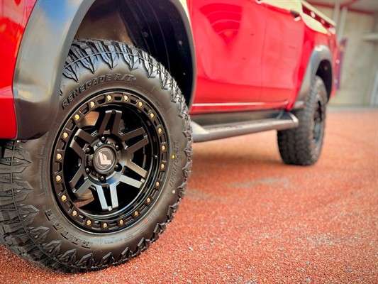 2020 Toyota Hilux - Thumbnail