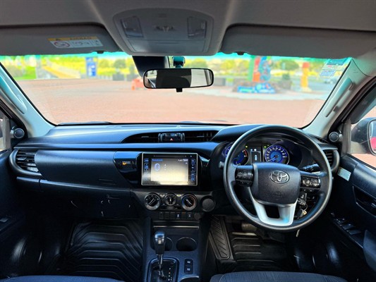 2020 Toyota Hilux - Thumbnail