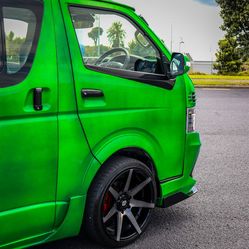 2018 Toyota Hiace (11-Seater)