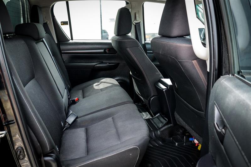 2022 Toyota Hilux - Thumbnail