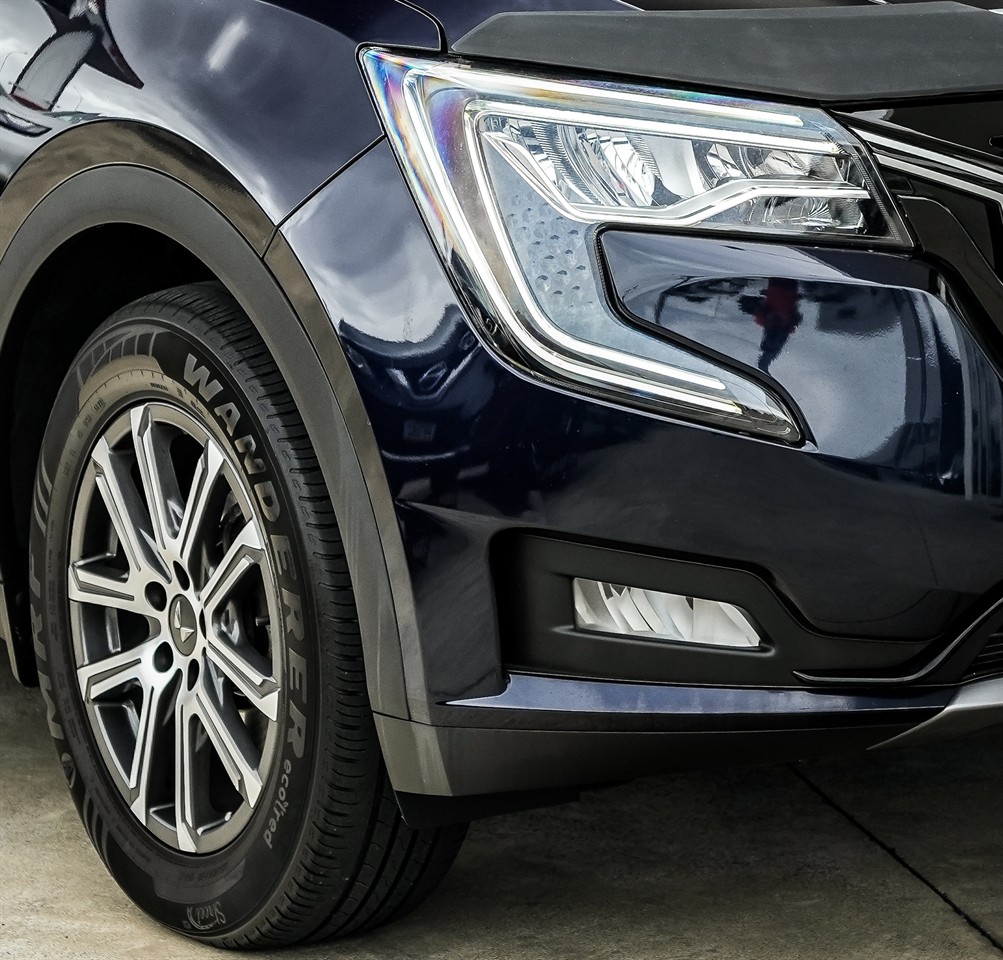 2023 Mahindra XUV 700