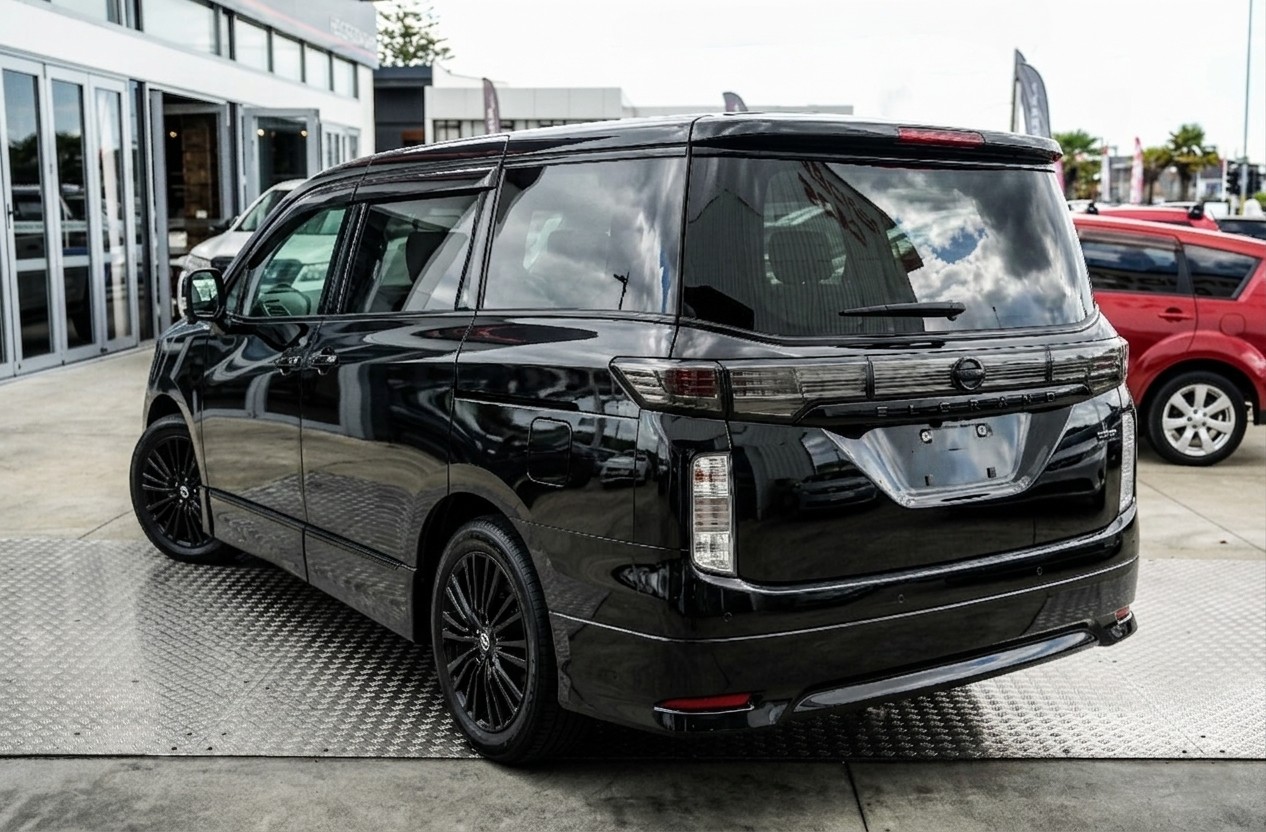2023 Nissan Elgrand