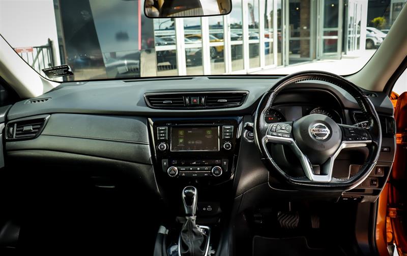 2022 Nissan X-TRAIL - Thumbnail