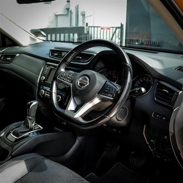 2022 Nissan X-TRAIL - Thumbnail