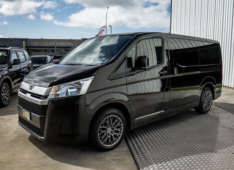 2020 Toyota Hiace - Thumbnail