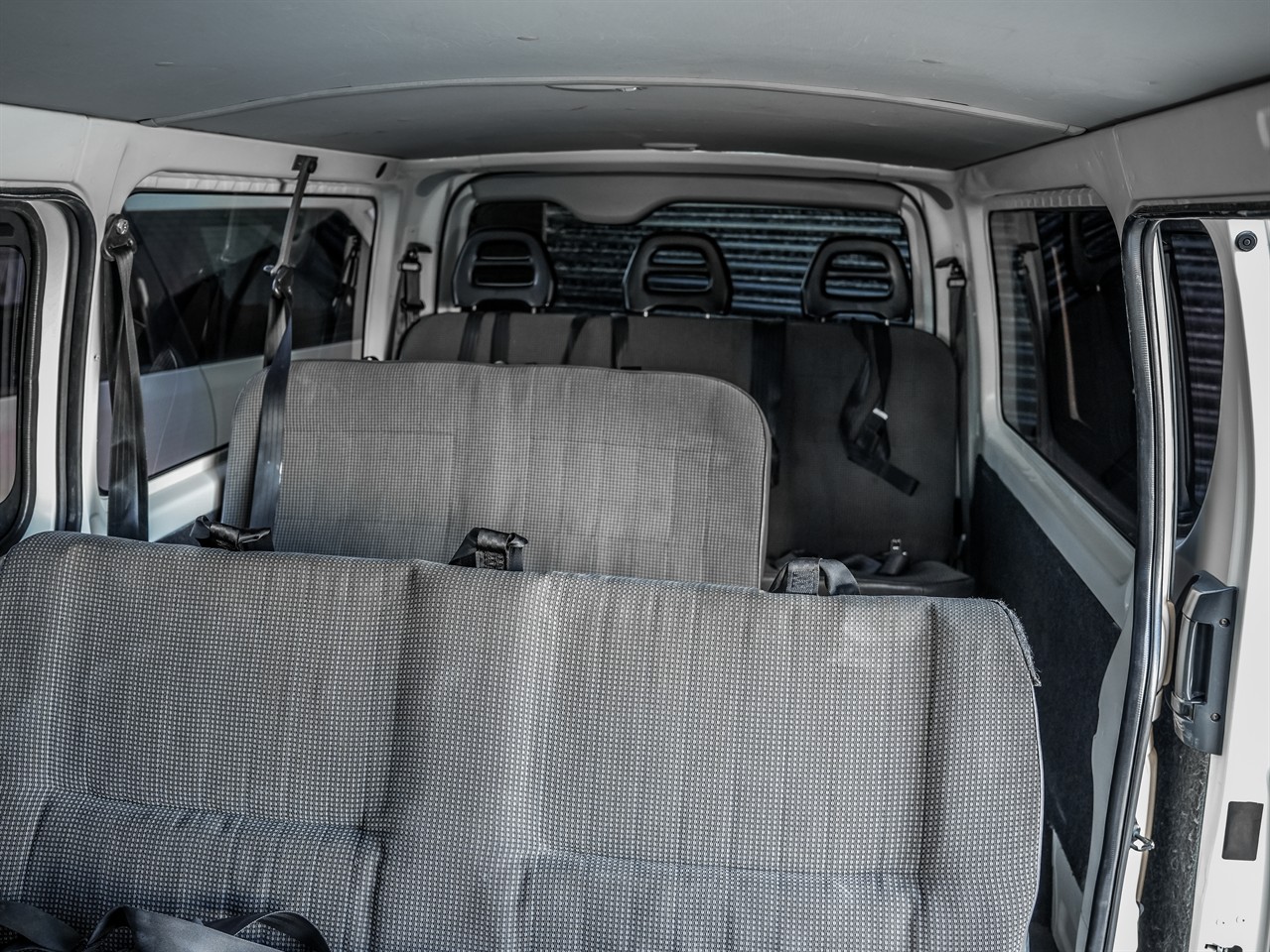 2014 Toyota Hiace (11-Seater)