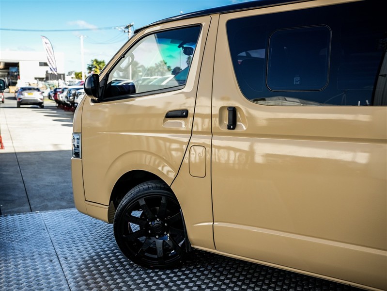 2014 Toyota Hiace (11-Seater) - Thumbnail