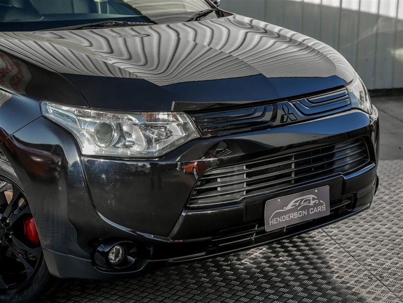 2012 Mitsubishi Outlander - Thumbnail