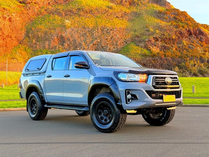 2020 Toyota Hilux - Thumbnail