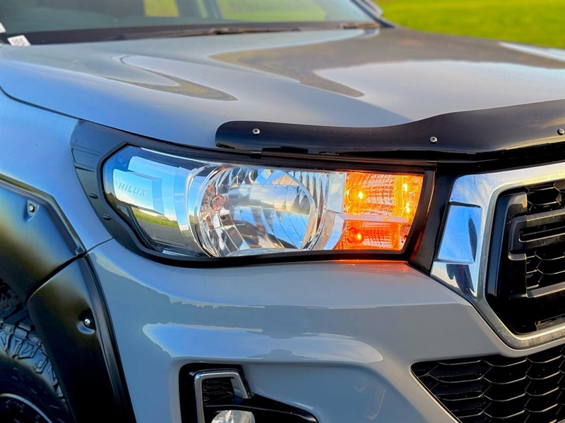 2020 Toyota Hilux - Thumbnail