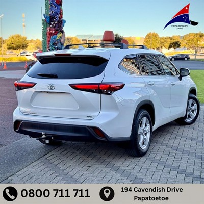 2021 Toyota RAV4 - Thumbnail