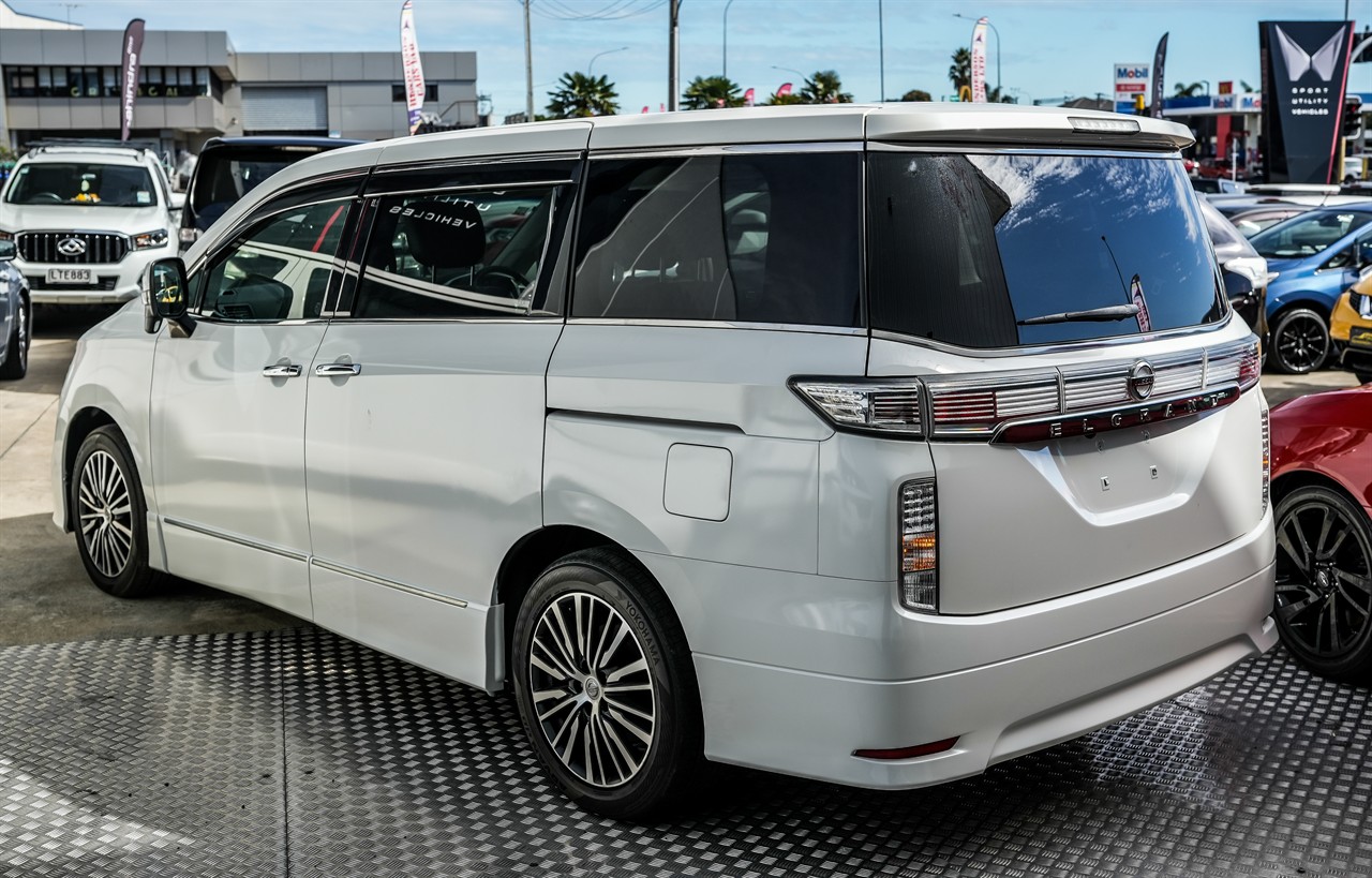 2018 Nissan Elgrand